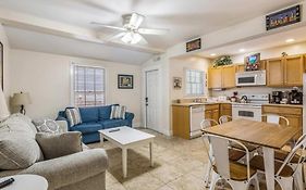 Sea Breeze -Great Location!